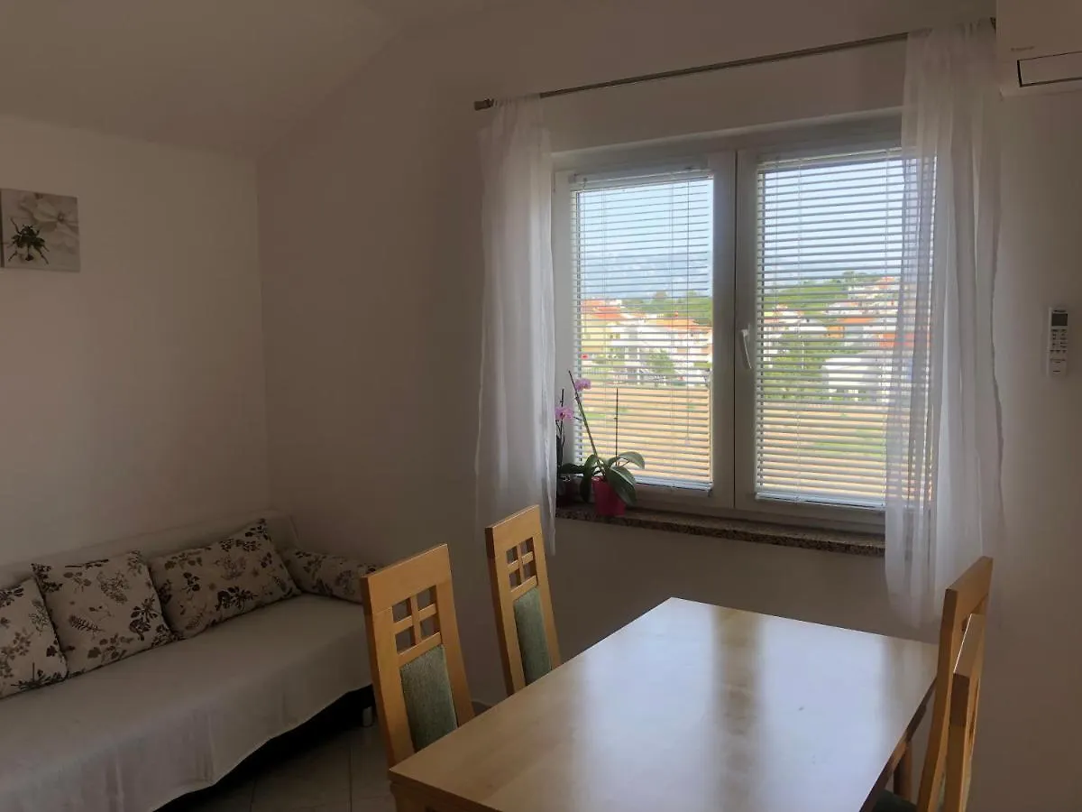 Apartment Laura Lopar 0*,  Croatia