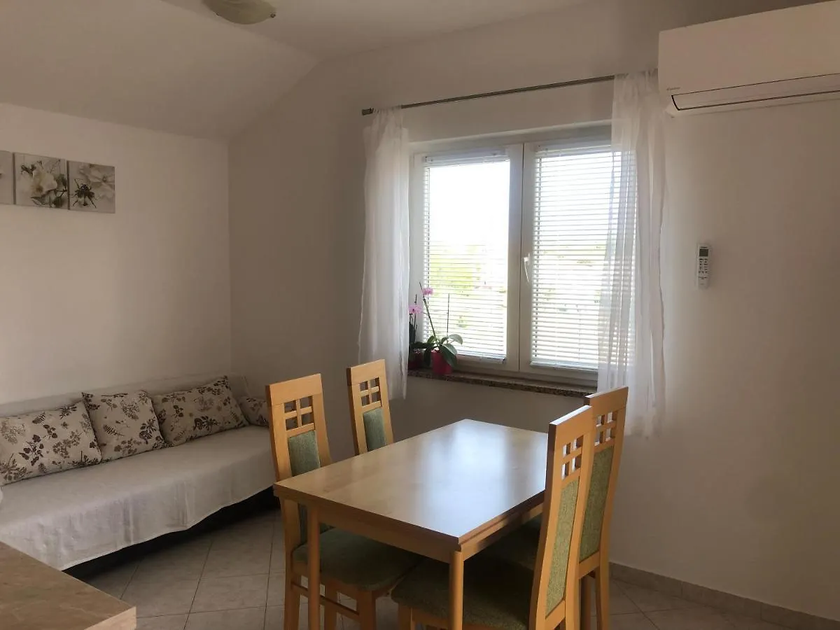 Apartment Laura Lopar