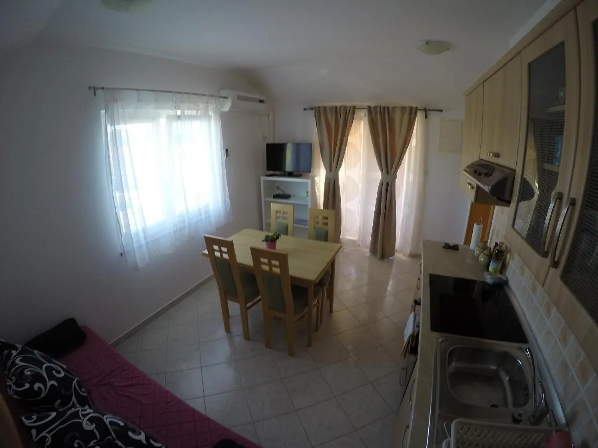Apartment Laura Lopar